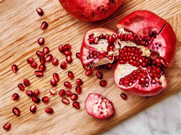 Are pomegranate seeds in season