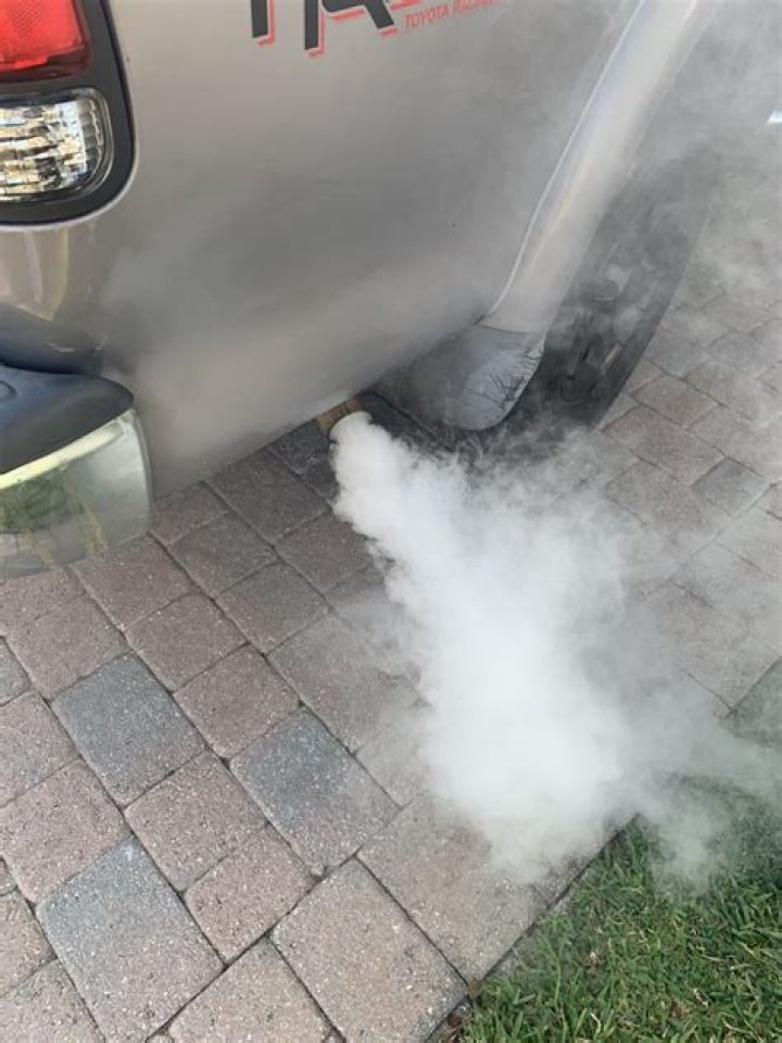 Can a bad EGR cause smoke