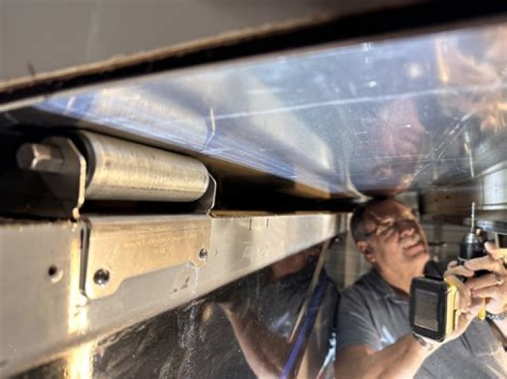 Can a stuck Slide roller cause floor damage?