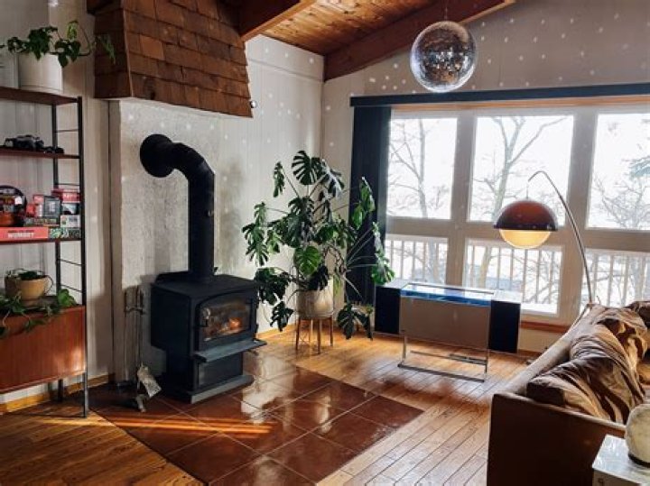 Can a track light be used in a living room?