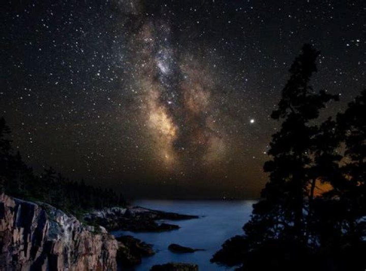 Can you enter Acadia National Park at night