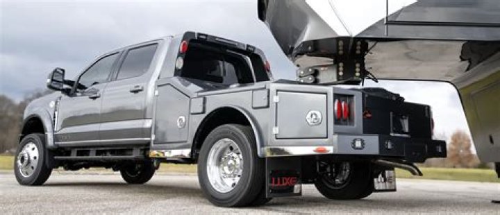 Can you put a fifth wheel hitch in a short box truck?