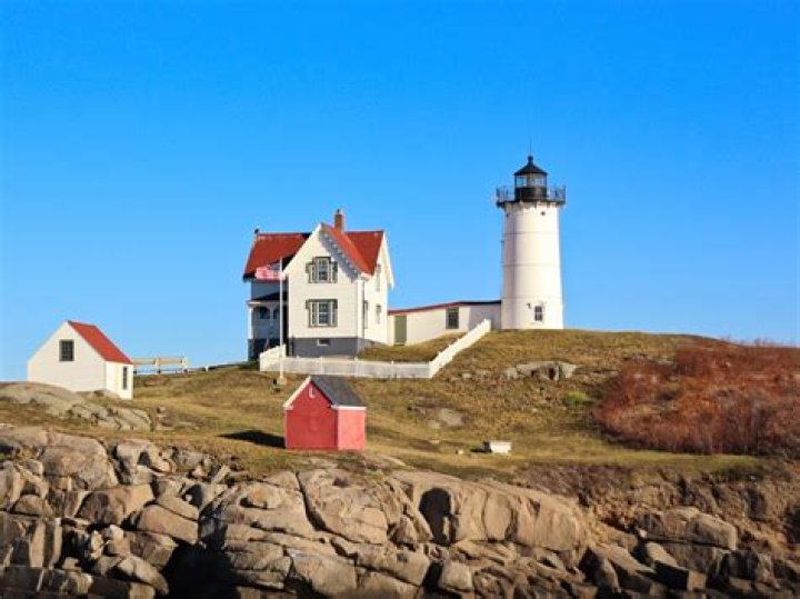 Can you visit Godrevy lighthouse