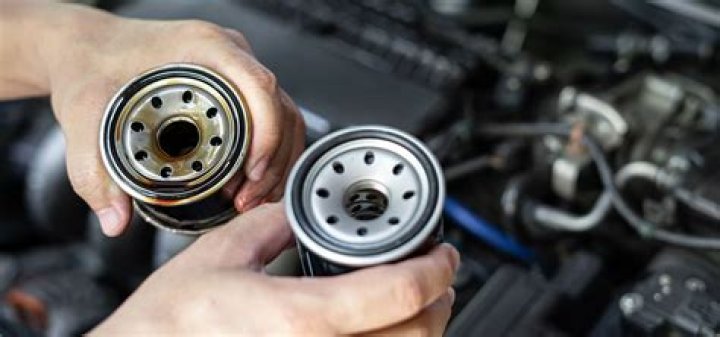 Do mechanics change oil filter with oil change?