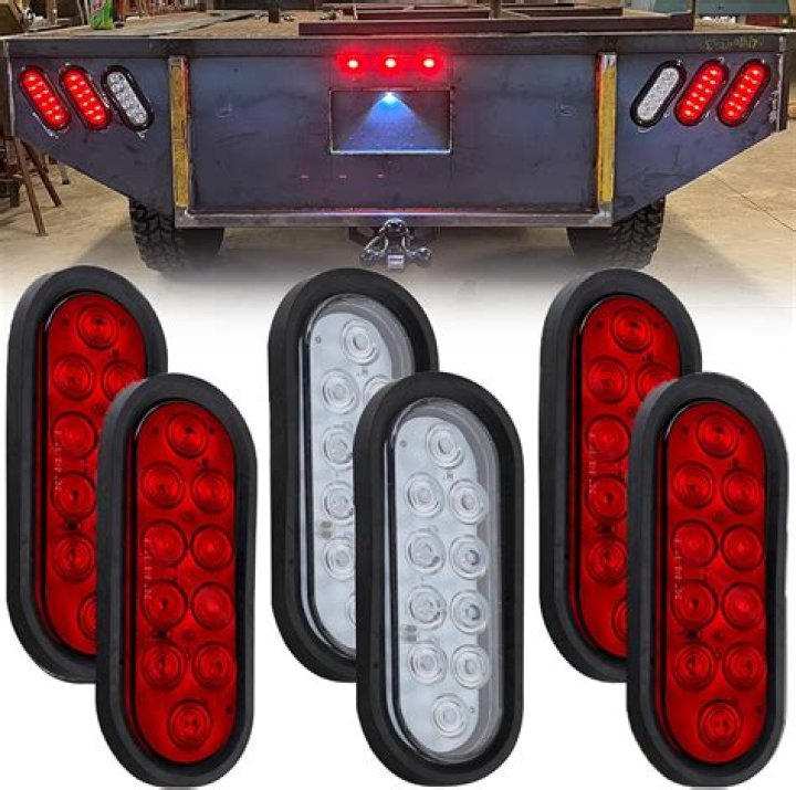 Do utility trailers have running lights?