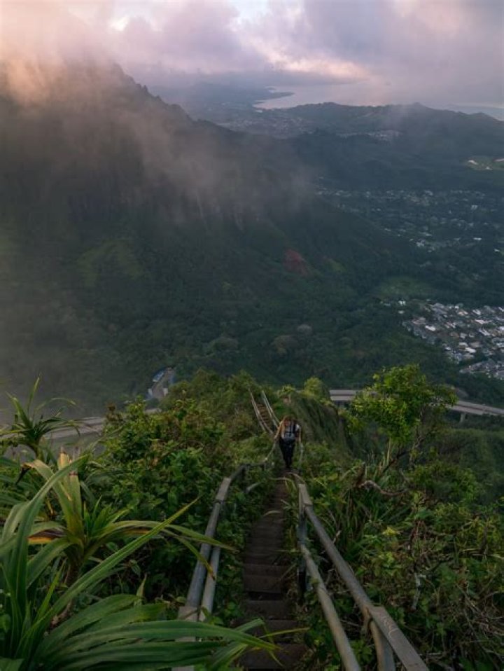 Hawaii stairway to heaven - How To Discuss