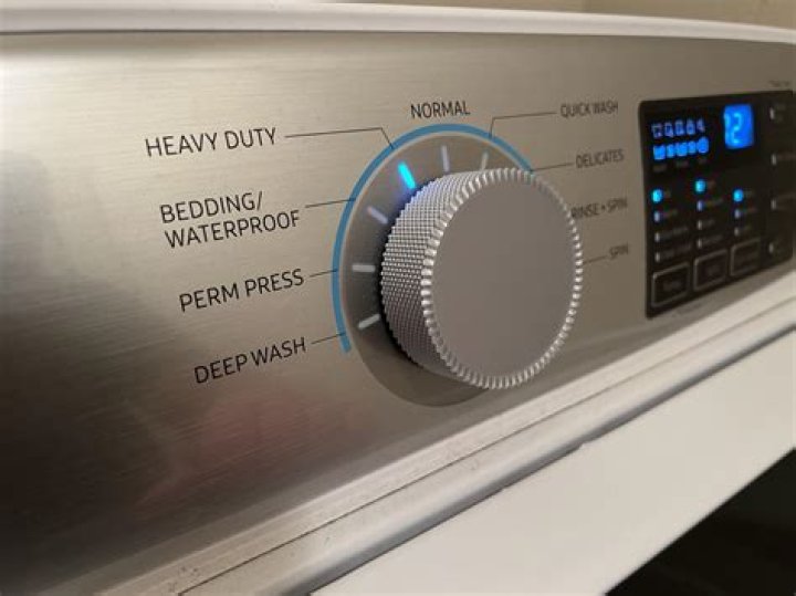 How do I get rid of E2 error on my washing machine?