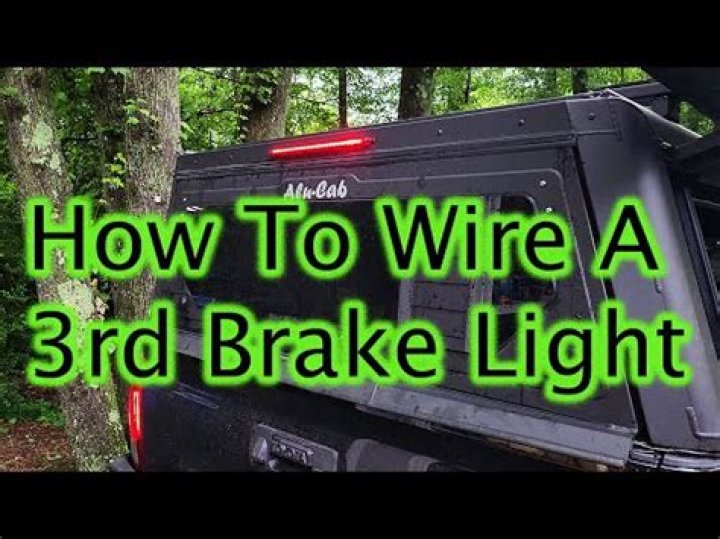 How does the 3rd brake light work?