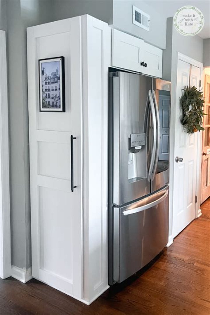 How long does it take a new installed refrigerator to cool down?