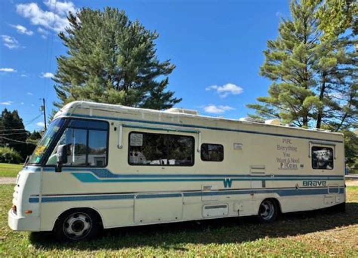 How long is Winnebago Brave?