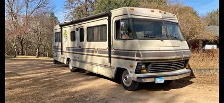 How many miles does a 1984 Winnebago chieftain have?