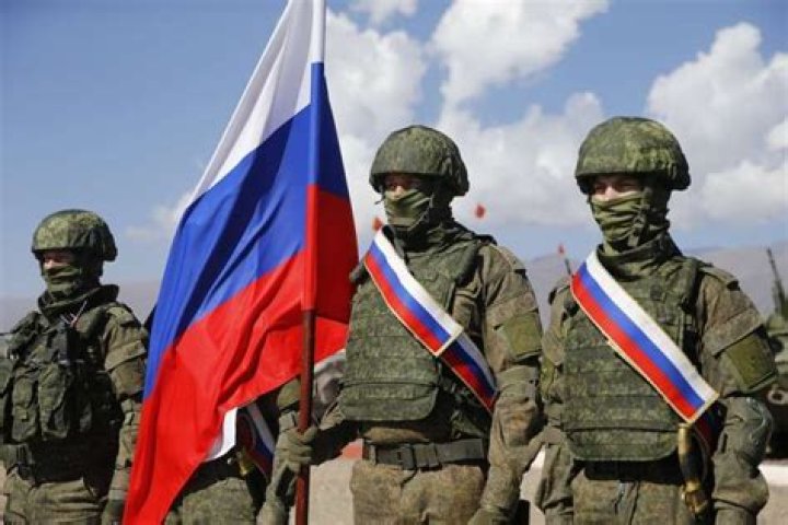 How many Russian troops are in Syria
