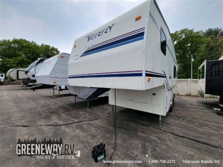 How much does a 1998 Fleetwood Terry RV cost?