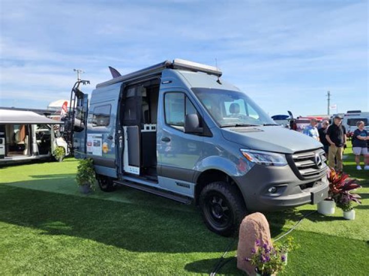 How much does a Mercedes Winnebago cost?