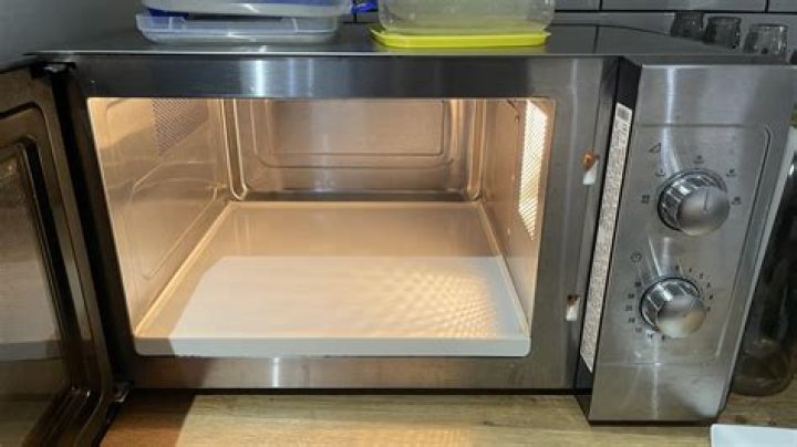 Is it safe to use microwave with broken turntable?