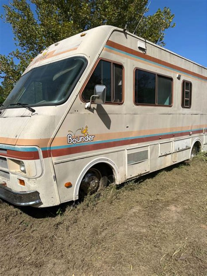 Is there a 1990 Fleetwood Bounder for sale?