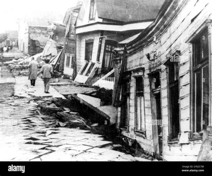What caused the 1960 Valdivia earthquake