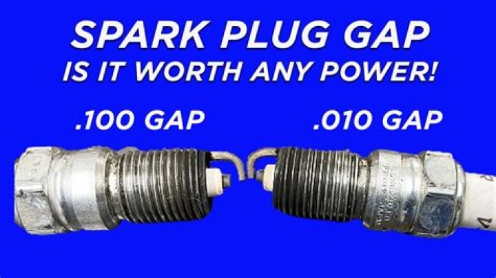 What is the spark plug gap for a Onan 4000 generator?