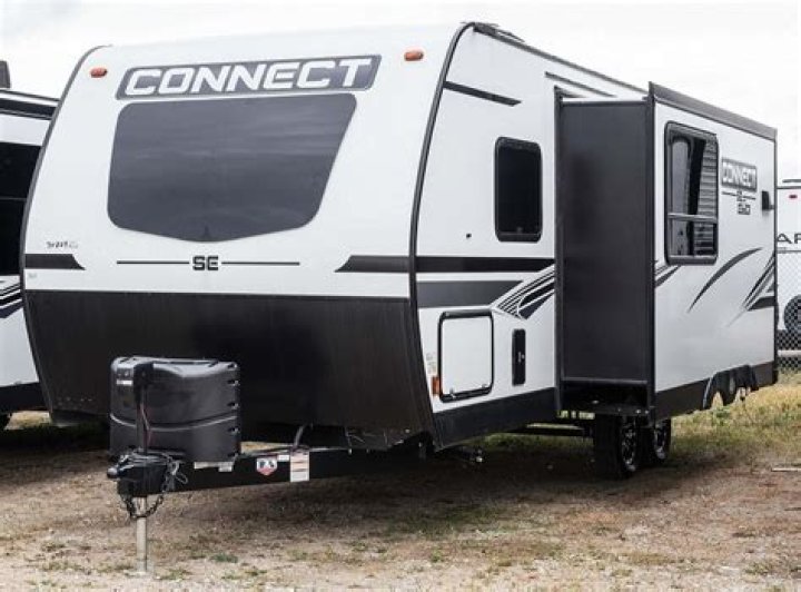 What makes a KZ connect travel trailer good?