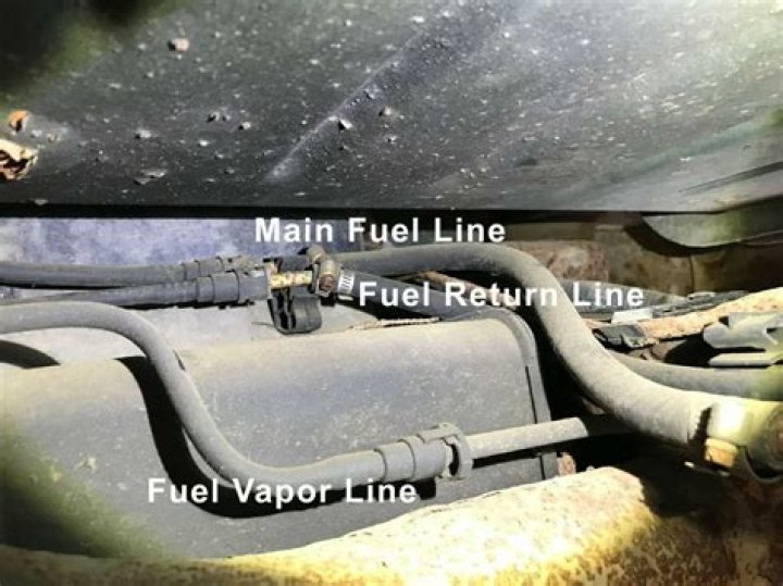 What was the fuel line configuration in 1989?