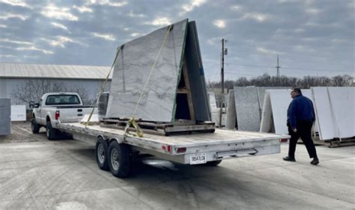 Where can I get a ladder for a flatbed trailer?