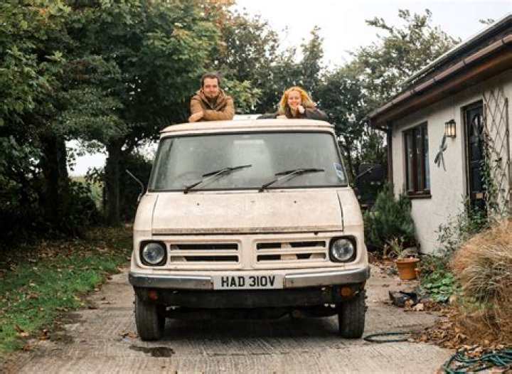 Who is the owner of the Bedford CF campervan?